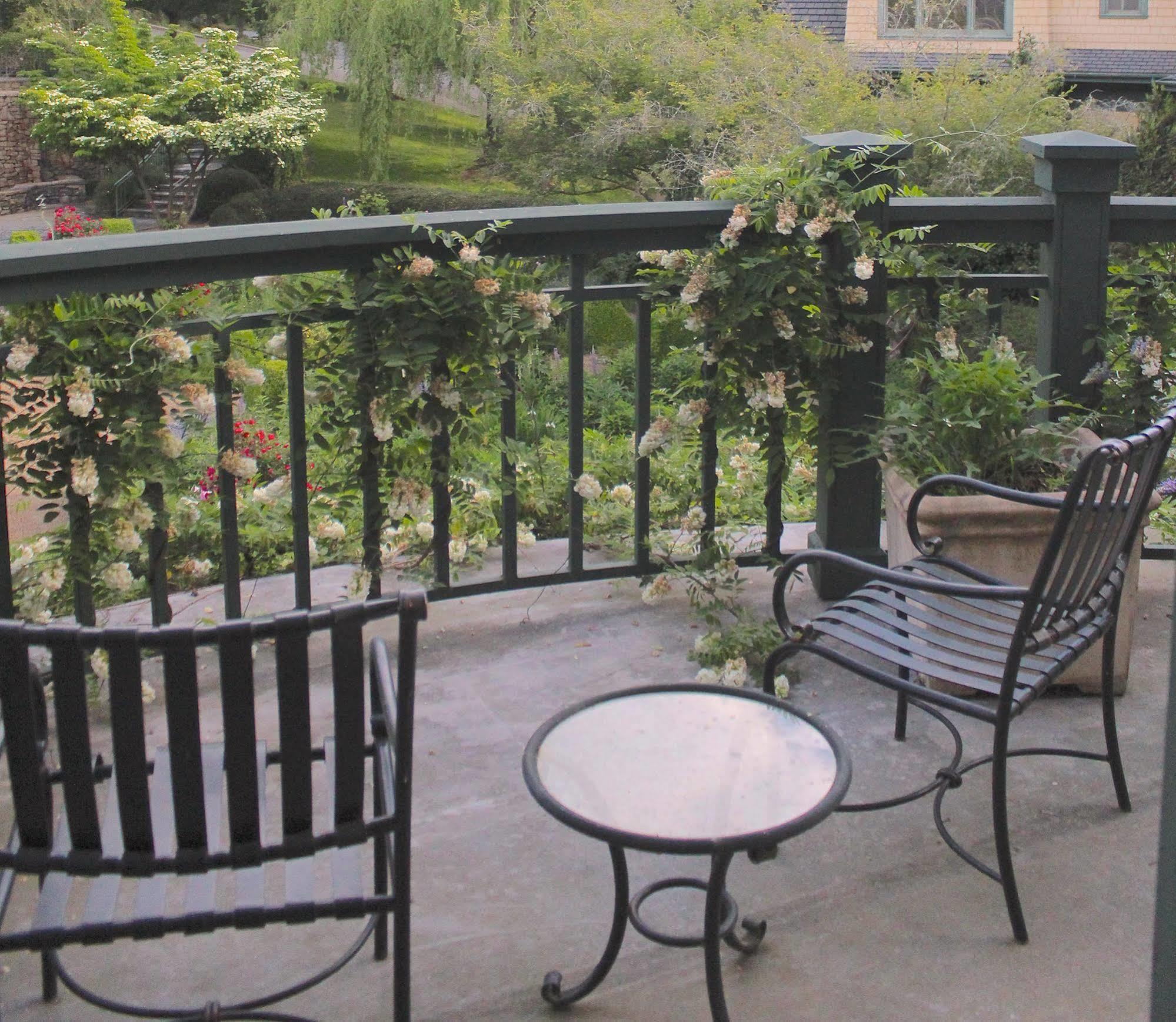 Om Sanctuary Holistic Retreat Hotel Ашвил Екстериор снимка